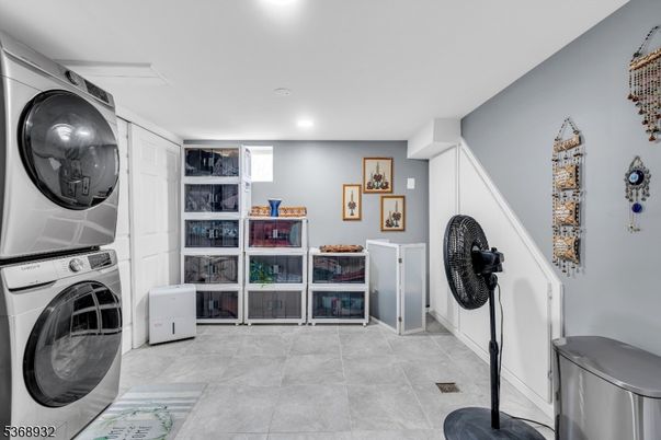 Interior, Recessed Lighting, Washer