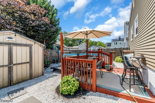 Exterior, Hot Tub