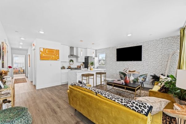 Interior, Kitchen, Living room, Pendant Lights, Recessed Lighting, Wood Texture Flooring
