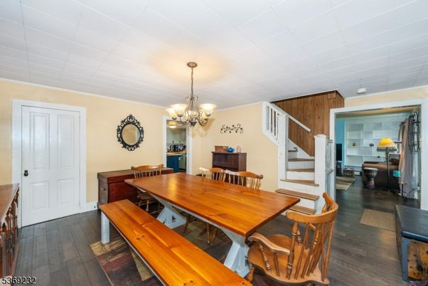 Chandelier, Dining room, Interior, Wood Texture Flooring, Wooden Walls