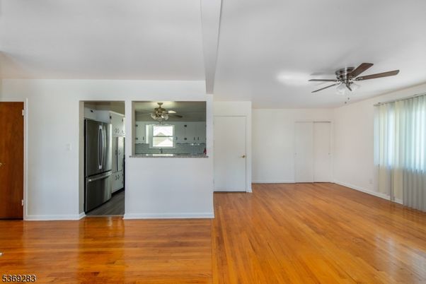 Empty room, Interior, Kitchen, Wood Texture Flooring