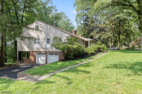 Attached, Backyard, Exterior, Facade, Brick Facade, Split Level