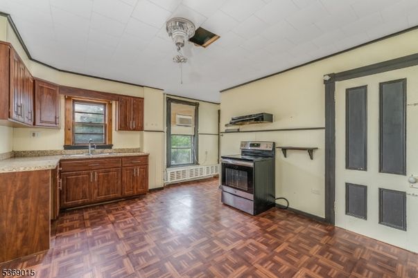 Interior, Kitchen, Wood Texture Flooring