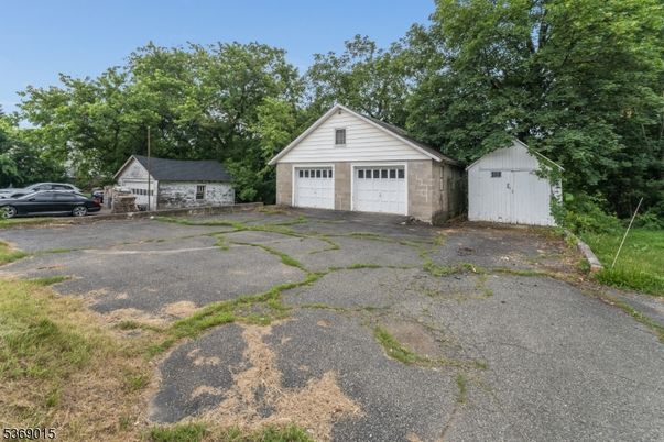 Backyard, Detached Garage, Exterior