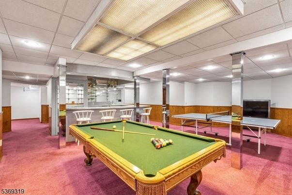 Billiard Table, Game Room, Interior, Recessed Lighting