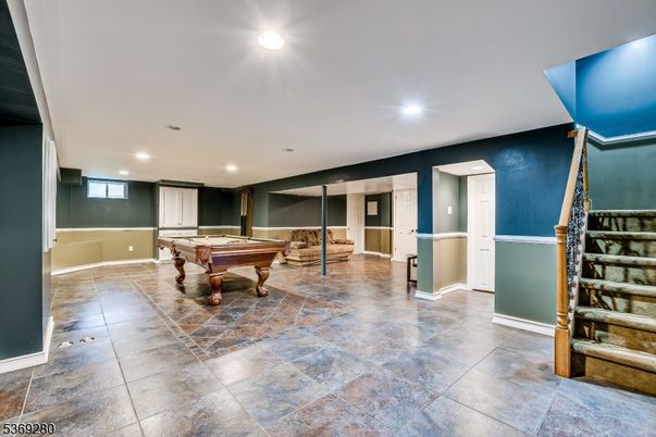 Billiard Table, Game Room, Interior, Recessed Lighting