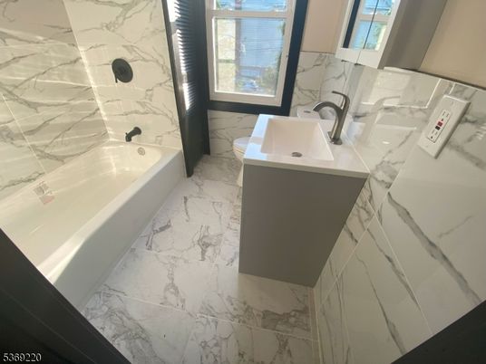 Bathroom, Interior, Marble, Marble Walls