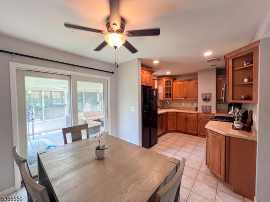 Dining room, Interior, Kitchen, Recessed Lighting