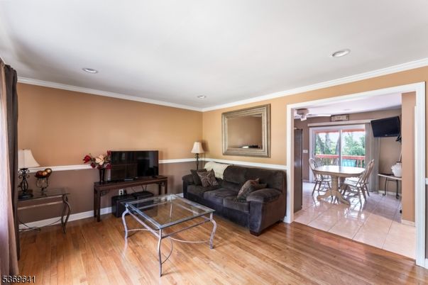 Dining room, Interior, Living room, Recessed Lighting, Wood Texture Flooring