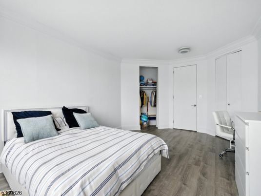 Bedroom, Home Office, Interior, Wood Texture Flooring