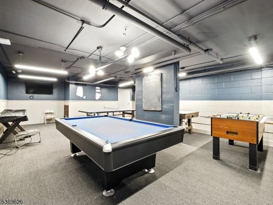 Billiard Table, Game Room, Interior