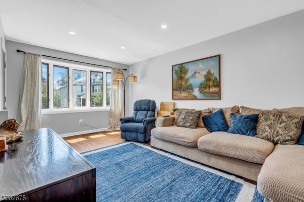 Interior, Living room, Recessed Lighting, Wood Texture Flooring