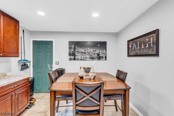 Dining room, Interior, Recessed Lighting