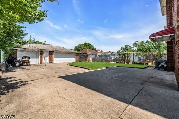 Backyard, Detached Garage, Exterior
