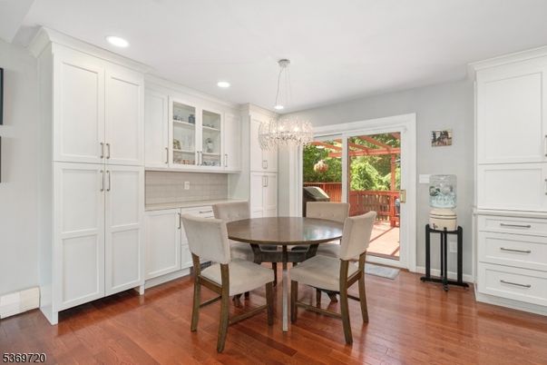 Chandelier, Dining room, Interior, Recessed Lighting, Wood Texture Flooring