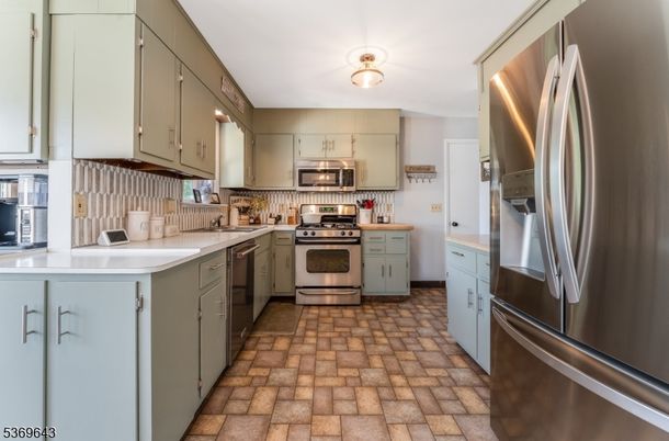 Interior, Kitchen, Stainless Steel Appliances