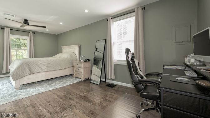 Bedroom, Home Office, Interior, Recessed Lighting, Wood Texture Flooring