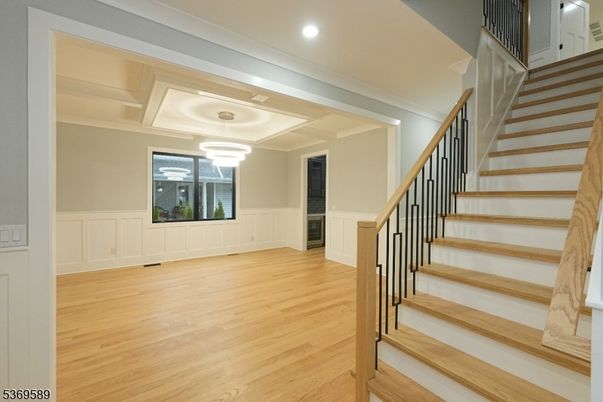 Interior, Pendant Lights, Recessed Lighting, Wood Texture Flooring