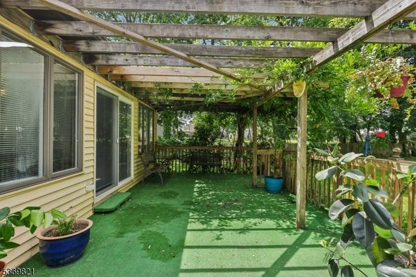 Exterior, Sun Room