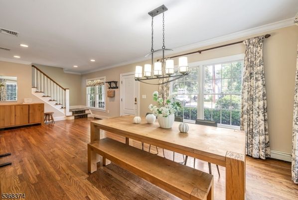Chandelier, Dining room, Interior, Recessed Lighting, Wood Texture Flooring