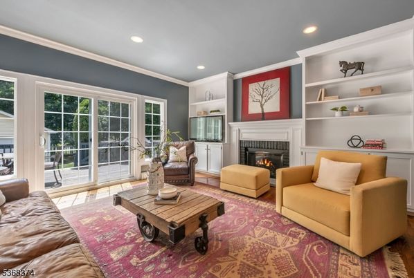 Fireplace, Interior, Living room, Recessed Lighting