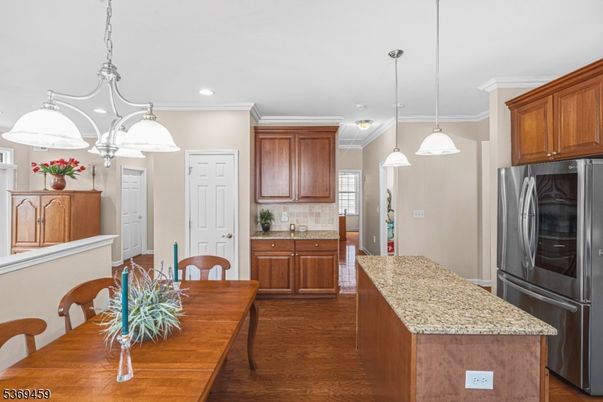 Chandelier, Dining room, Interior, Kitchen, Pendant Lights, Recessed Lighting, Wood Texture Flooring