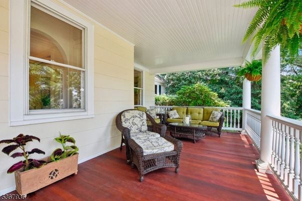 Exterior, Wood Texture Flooring
