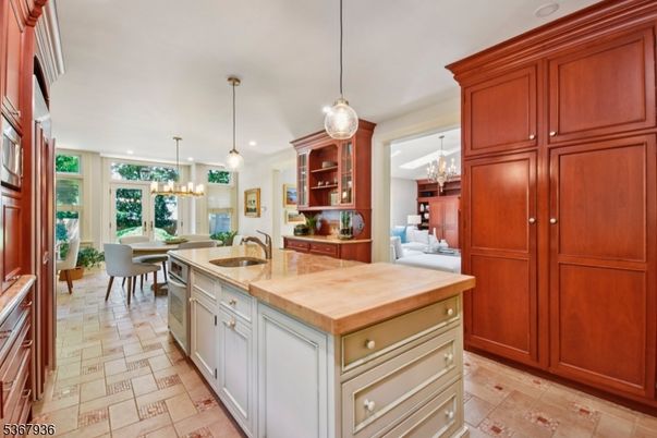 Chandelier, Dining room, Interior, Kitchen, Pendant Lights, Recessed Lighting