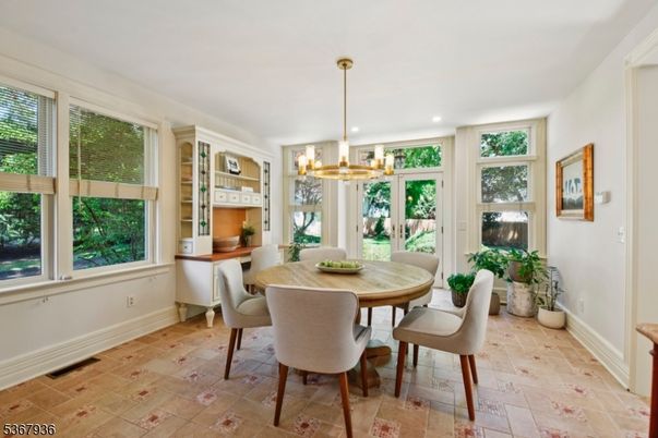 Chandelier, Dining room, Interior, Pendant Lights, Recessed Lighting