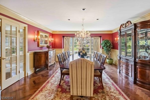 Chandelier, Dining room, Interior, Recessed Lighting, Wood Texture Flooring
