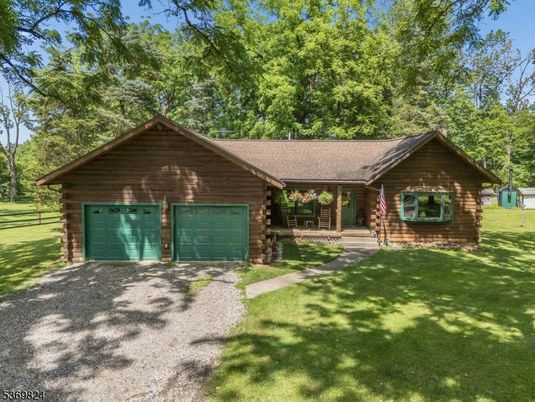 Attached, Exterior, Facade, Log Home