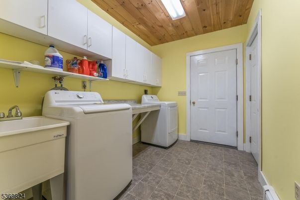 Interior, Washer, Wooden Ceilings