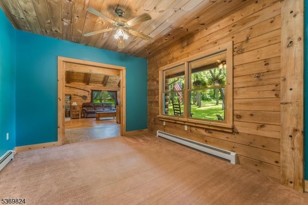 Empty room, Interior, Wooden Ceilings, Wood Texture Flooring, Wooden Walls