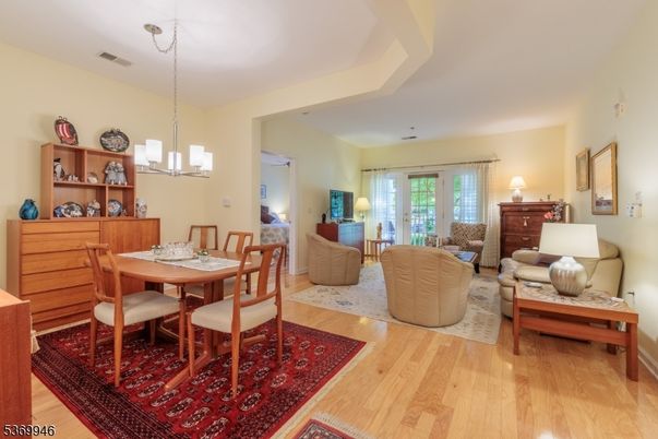 Chandelier, Dining room, Interior, Living room, Pendant Lights, Wood Texture Flooring