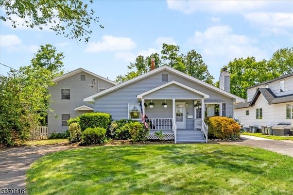 Backyard, Exterior, Facade, American Craftsman