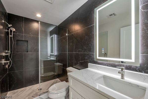 Bathroom, Interior, Marble, Marble Walls, Recessed Lighting