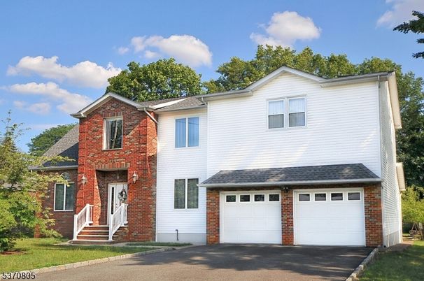 Attached, Exterior, Facade, Brick Facade, Brick Traditional