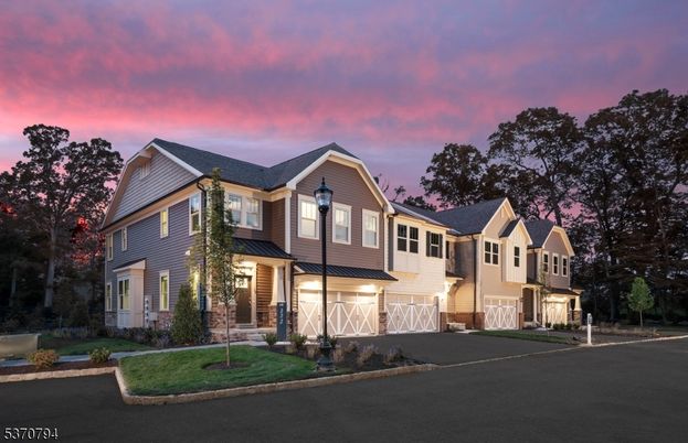 Attached, Exterior, Facade, Farmhouse