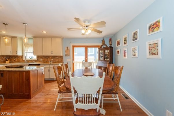 Dining room, Interior, Kitchen, Pendant Lights, Recessed Lighting, Wood Texture Flooring