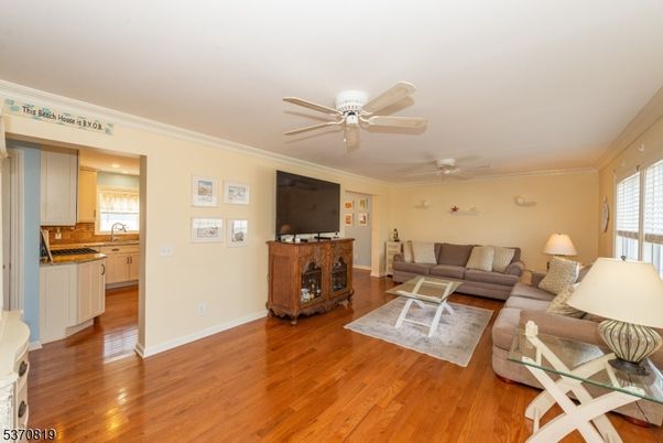 Interior, Kitchen, Living room, Recessed Lighting, Wood Texture Flooring