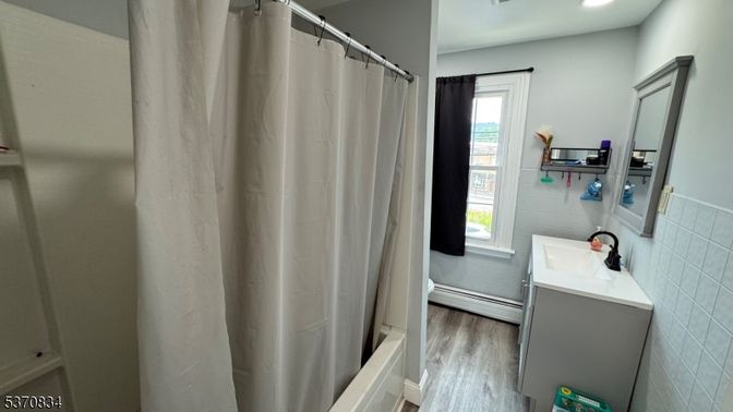 Bathroom, Interior, Recessed Lighting, Wood Texture Flooring