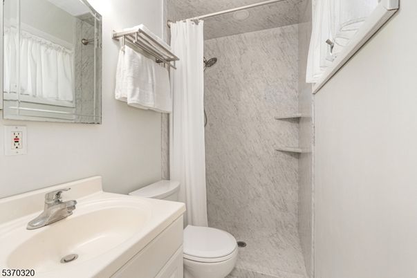 Bathroom, Interior, Marble Walls