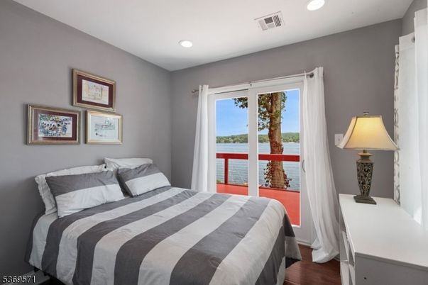 Bedroom, Interior, Recessed Lighting, Water, Wood Texture Flooring