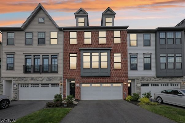 Attached, Exterior, Facade, Brick Facade, Rowhouse