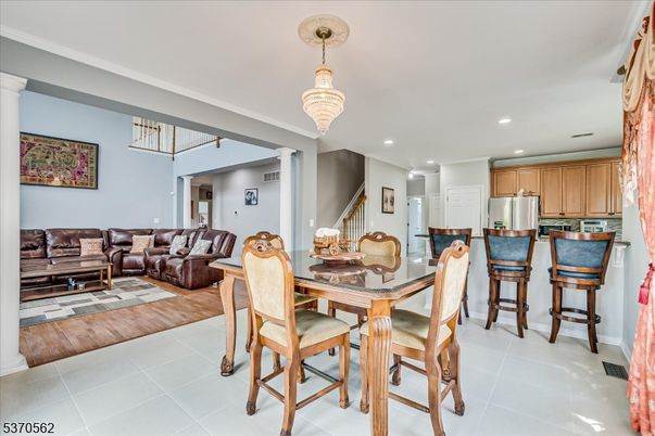Chandelier, Dining room, Interior, Kitchen, Living room, Recessed Lighting, Wood Texture Flooring