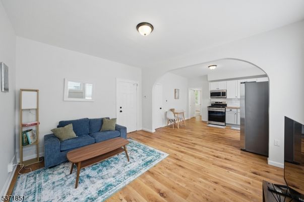 Interior, Kitchen, Living room, Stainless Steel Appliances, Wood Texture Flooring