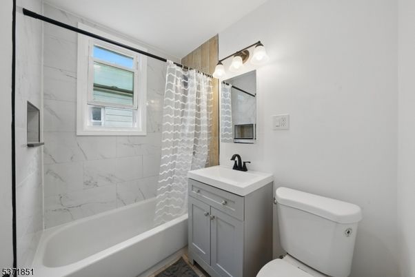 Bathroom, Interior, Marble Walls