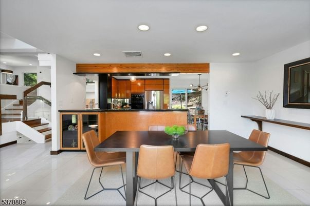 Dining room, Interior, Kitchen, Recessed Lighting, Stainless Steel Appliances