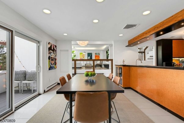 Dining room, Interior, Recessed Lighting