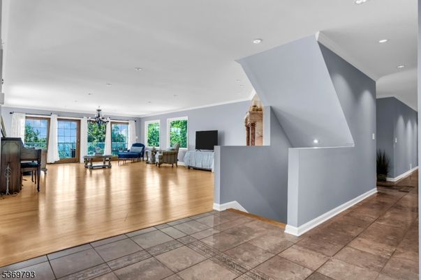 Interior, Piano, Recessed Lighting, Wood Texture Flooring